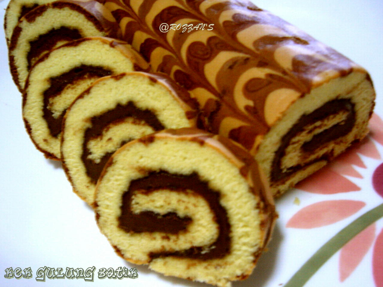 WELCOME TO RSR: KEK GULUNG BATIK