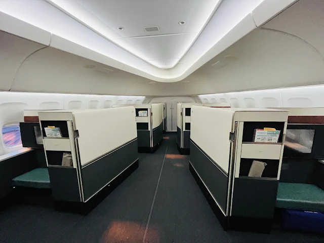 Review: Korean Air KE11 First Class Boeing 747-8i Seoul Incheon (ICN) to Los Angeles (LAX)