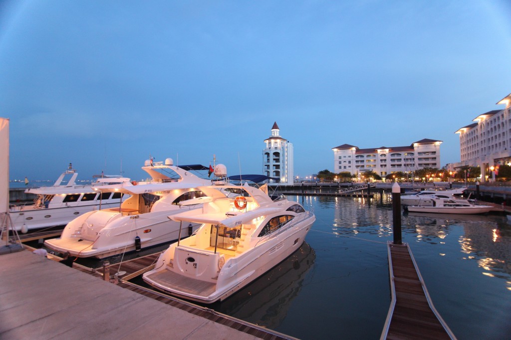HM1113B TouRisM CenTre: Straits Quay, Penang