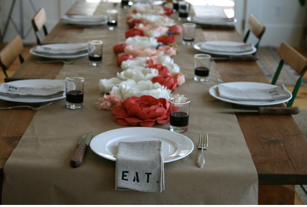 burlap table runner wedding