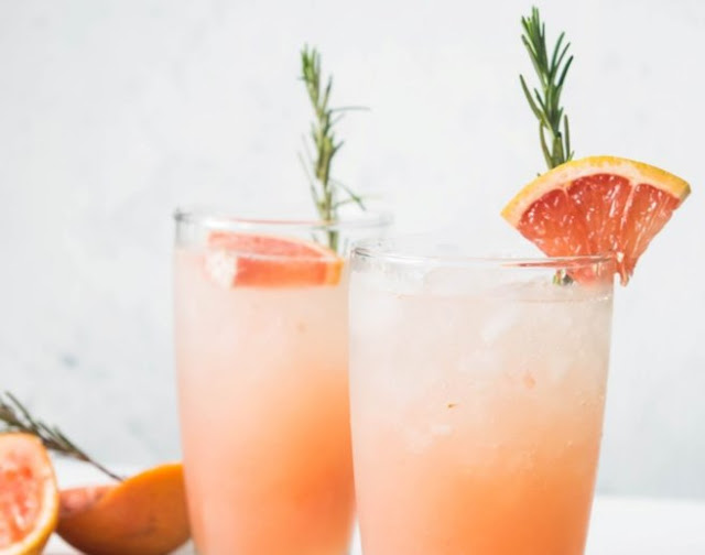 Honey Rosemary Grapefruit Sodas #drinks #nonalcohol