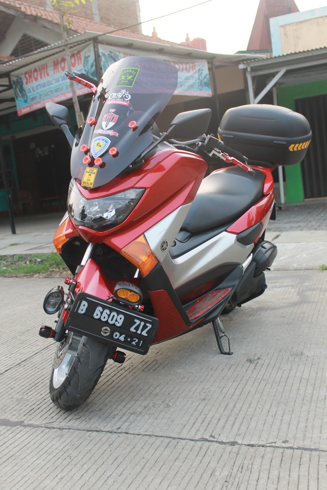 Custom Dan Modifikasi Yamaha NMAX Merah Th 2016