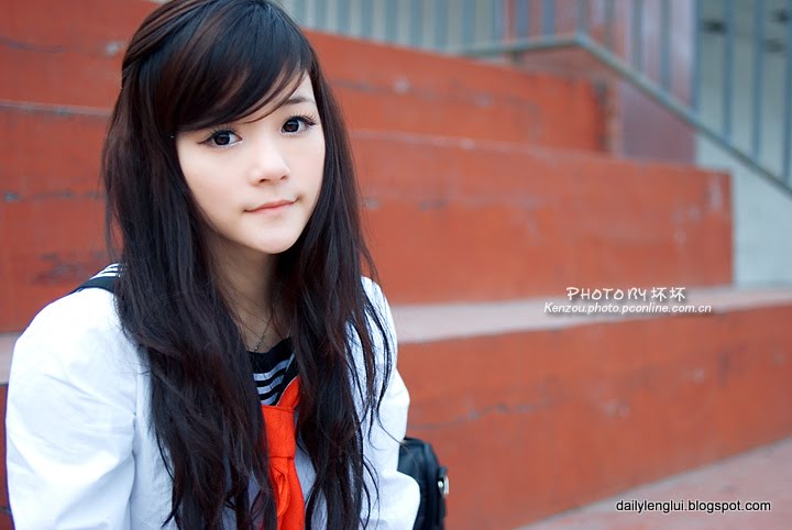 YiYi (怡怡) YiYi (怡怡)