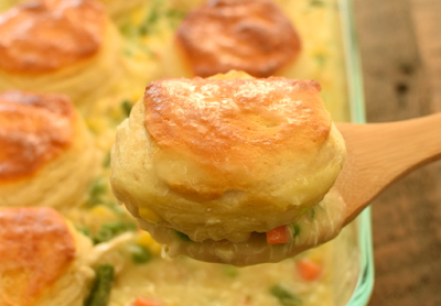  We adore this Biscuit Chicken Pot Pie with pre Bread Chicken Pot Pie #pot #pie 