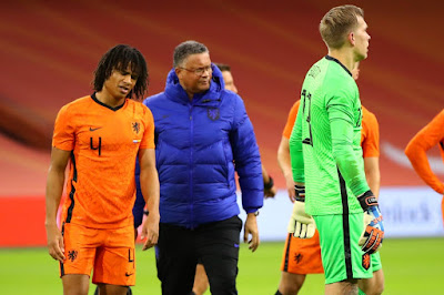 Ketakutan cedera Manchester City saat Nathan Ake tertatih-tatih selama pertandingan persahabatan dengan Belanda - Bengkelhoki