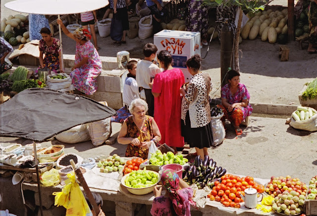 Ouzbékistan, Samarcande, Marché Siyab, © Louis Gigout, 1999