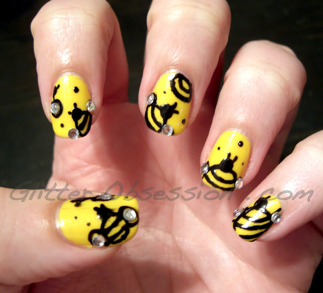 nail art, bumble bees, honey bees, honey bee nail art, bumble bee nail art, bumble bee nails, honey bee nails, bee nails