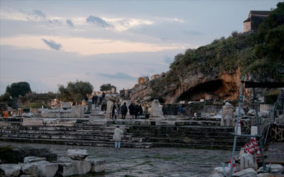 Παραμονή Εισοδίων στην Ελευσίνα: Εκεί που η παγανιστική παράδοση συναντά τη χριστιανική