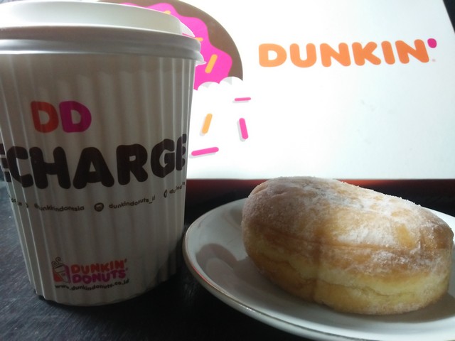 Kopi Dunkin Donuts di Rest Area Sidoarjo