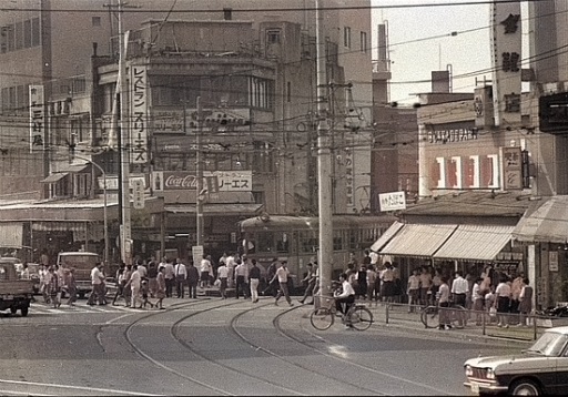 Webvanda 昭和30年代末から昭和40年代の三軒茶屋 はいったいどういう所だったか 地元のみんなが通った駄菓子屋 がっちゃんこや ガッチャン小屋 の思い出中心に語ろう