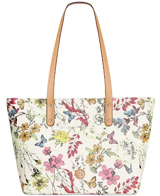 The Top Summer Handbag Trends  via  www.productreviewmom.com