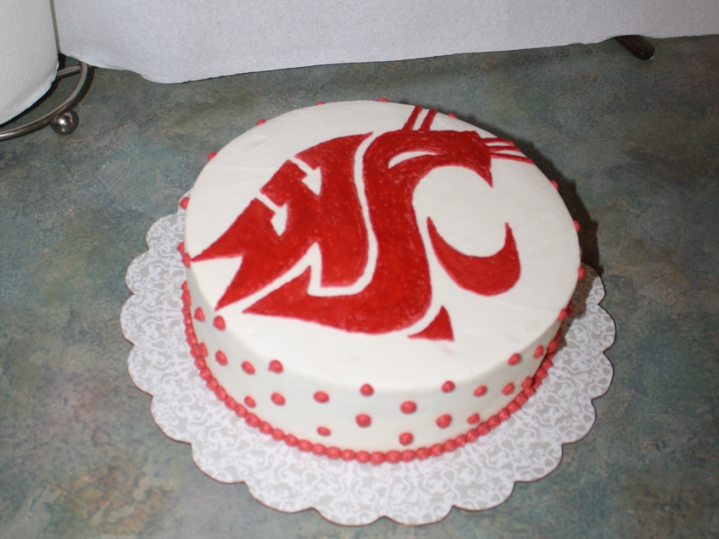 cool cakes Go Cougs! This is a chocolate cake with chocolate cream filling for a 