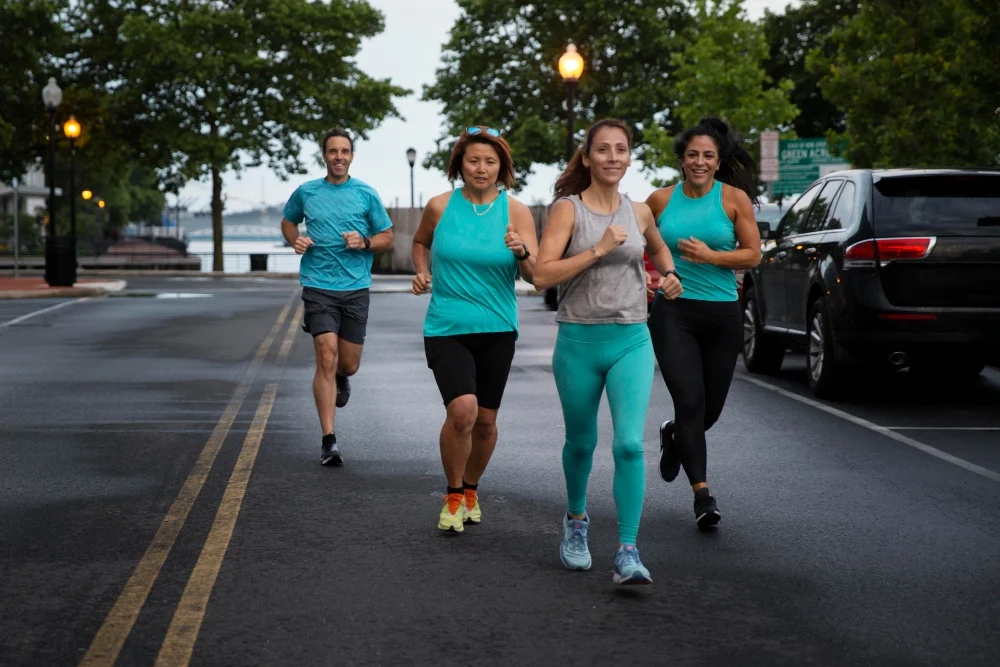 El Día Mundial del Running celebra su impacto en la salud y motivación, promoviendo bienestar físico y mental a través del movimiento y la superación personal.