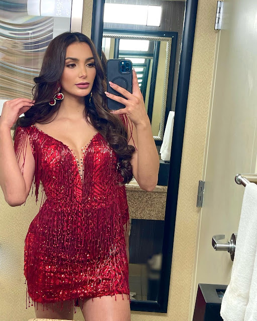 Ivanna Diaz – Most Beautiful Transgender Women Red Dress Instagram Photos