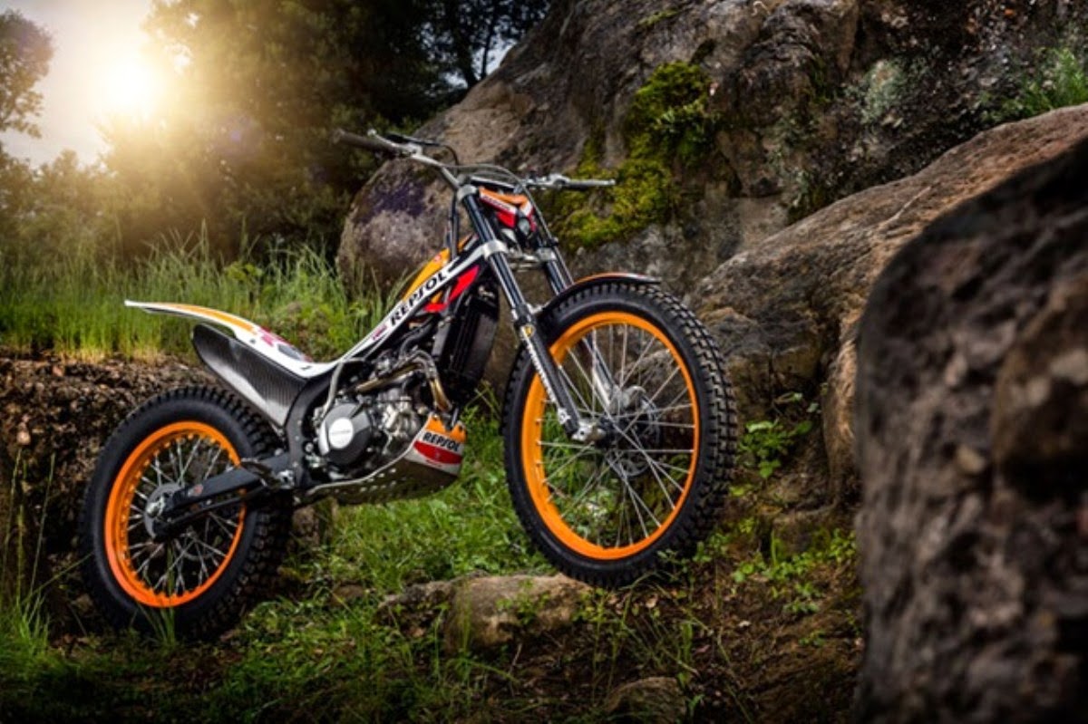 2014 Montesa Honda Cota 4RT Repsol Edition