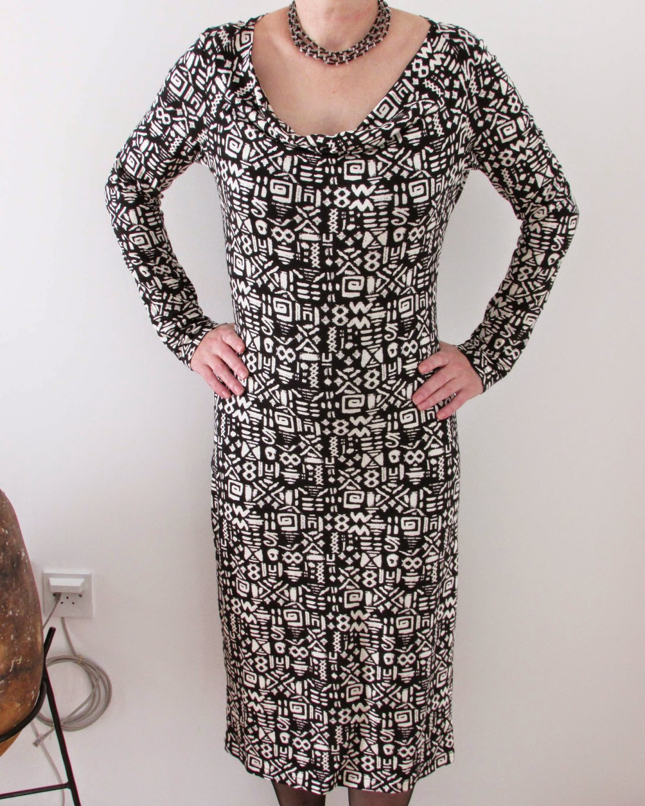 http://ladylinaland.blogspot.com/2015/02/long-sleeve-cowl-neck-dress.html