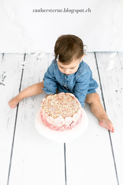 Quarktorte mit Buttercremerosen, Buttercremerosen, Rosentorte, Mädchentorte, rosa Torte, Foodblog Schweiz