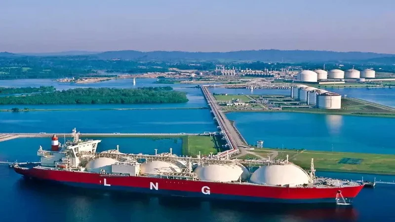 Καθυστερεί ο σταθμός LNG στην Αλεξανδρούπολη