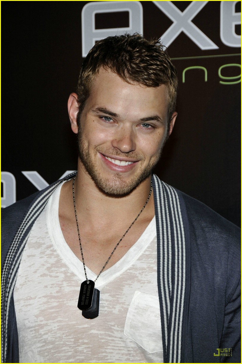 Kellan Lutz photos