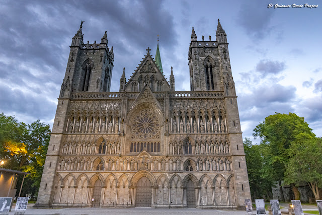 Catedral de Nidaros, Trondheim - Noruega por El Guisante Verde Project