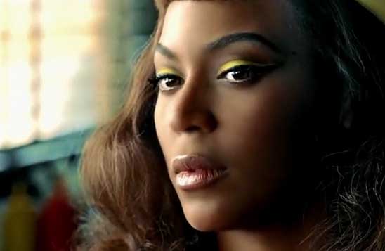  um tanto mais ousada que a cantora Beyonc usa no clipe Telephone