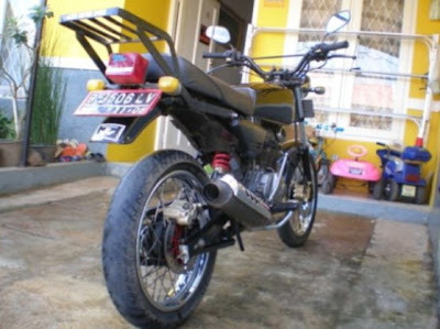 supermoto Honda GL-100 modif