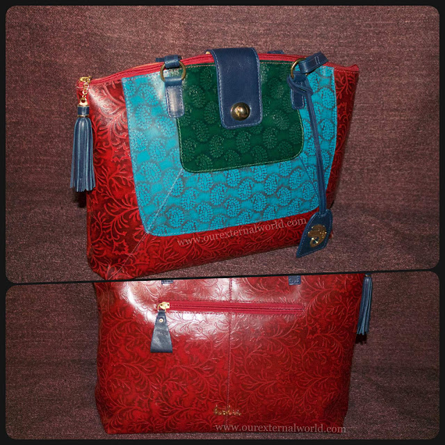 Walk With Me In Style - Holii Work Bags, Guna handbag, Indian Fashion Blog, laptop bag, bag to carry iPad, spacious