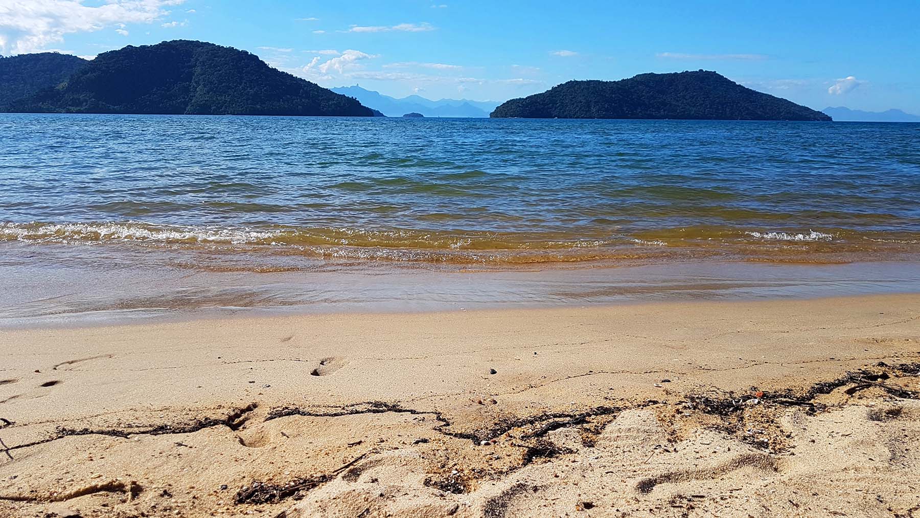 Praia de Paraty-Mirim.