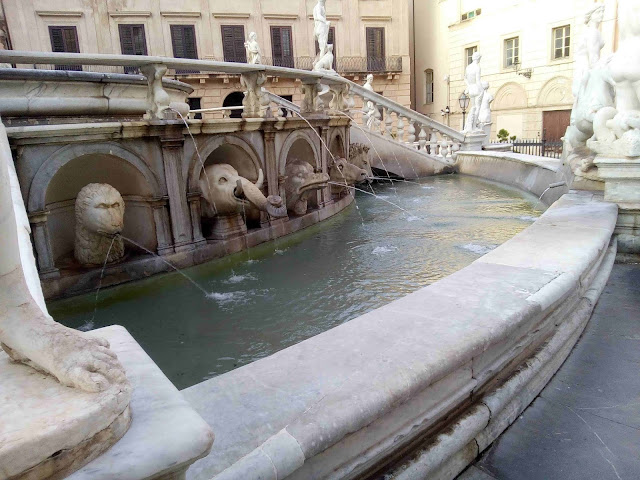 Pretoria Fountain, Palermo