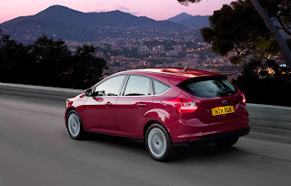 2012-Ford-Focus-15