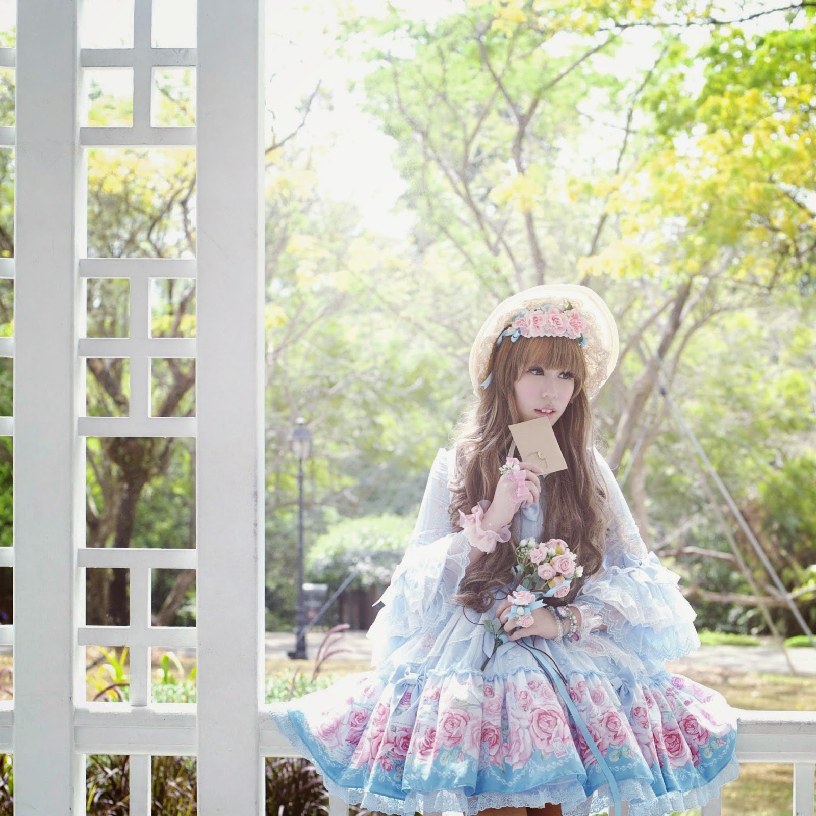 Huynh Pham Bao Han - Lolita Vietnam