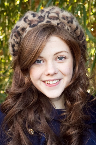 IDOLA GEORGIE LAURA HENLEY