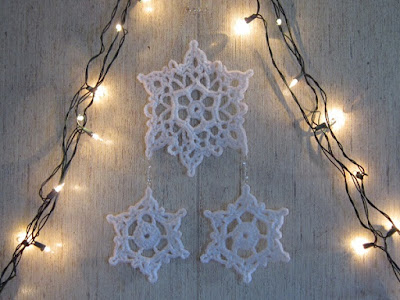 snowflake, wall hanging, crochet, winter