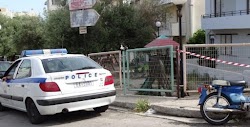 Συγκλονισμένη είναι η τοπική κοινωνία της Χρυσομαλλούσας στη Μυτιλήνη μετά το τραγικό έγκλημα που σημειώθηκε χθες. Όπως αναφέρουν οι πληροφο...