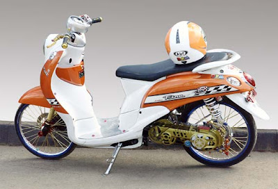 Foto Modifikasi Motor Yamaha Mio Fino Sporty Orange dan 