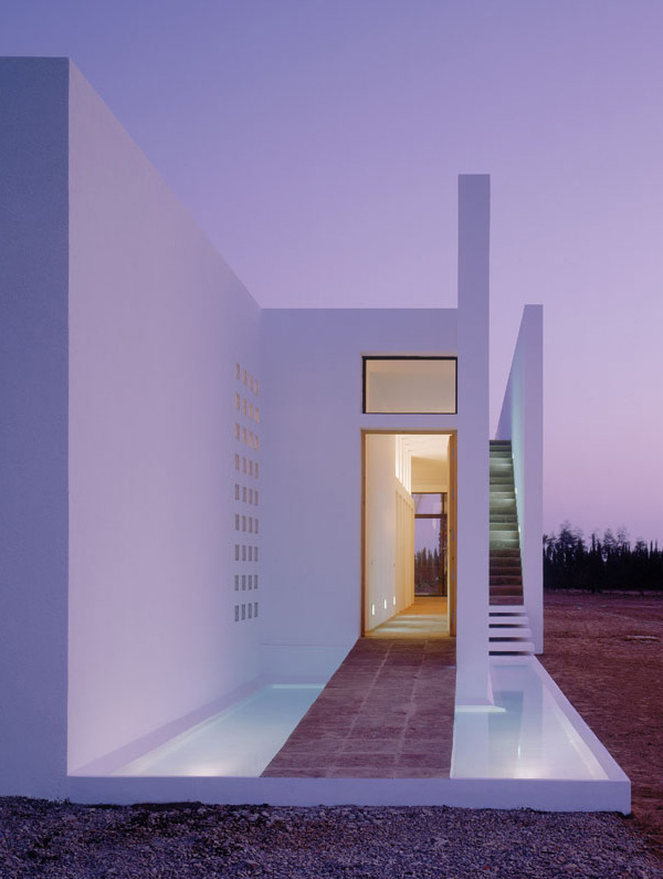 Rumah Persegi Minimalis dan Futuristik Desain Rumah 