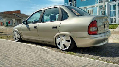 Corsa Sedan Rebaixado R17"