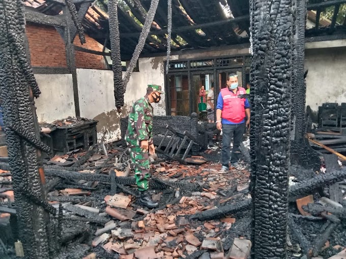 Akibat Konsleting Listrik, Satu Rumah di Rejosari Karangawen Ludes Terbakar