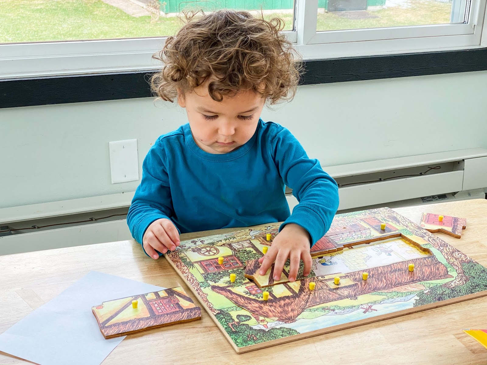A Montessori Approach to Choosing New Toys and Activities 