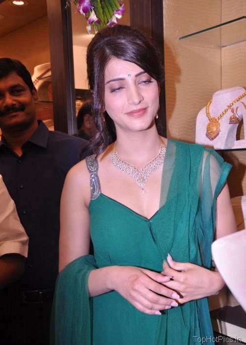 Shruti Hassan Hot Navel Photos 2012 2