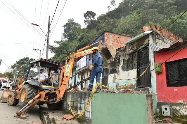 15 ollas demolidas hoy en Colombia con el 'Plan 100 Contra el Microtráfico'