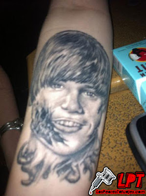 Tatuaje de Justin Bieber Zombie