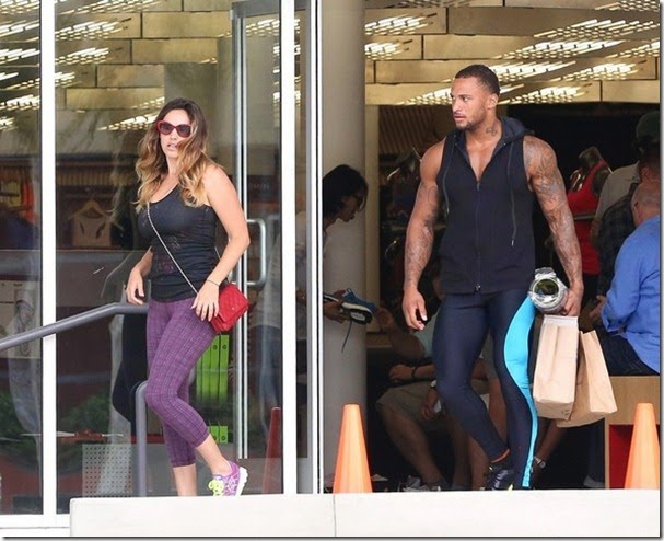 kelly_brook_leaving_the_gym_in_west_hollywood_71414_l17hy4jO_sized