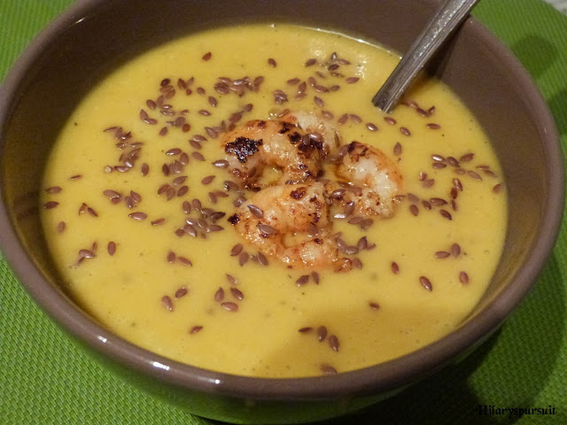 Velouté de courge butternut au curry et lait de coco et ses crevettes