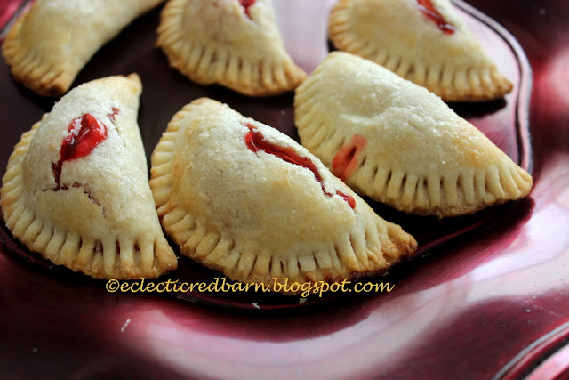 Eclectic Red Barn: Easy Cherry Individual Pies