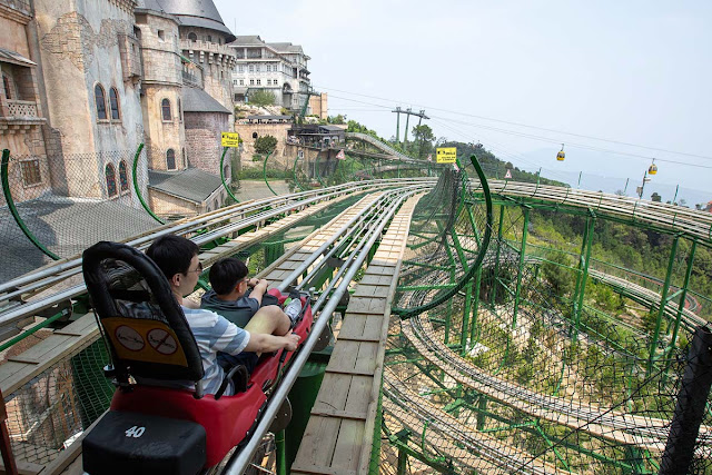 Alpine Coaster Riding Ba Na  Hills