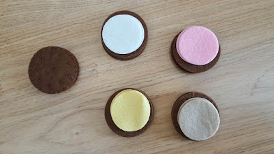 DIY Play Food - felt chocolate cookies with filling - tutorial and pattern