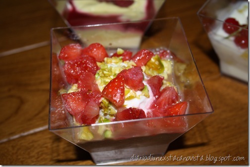 mousse cioccolato fragole pistacchi