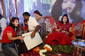 Radhe_Maa