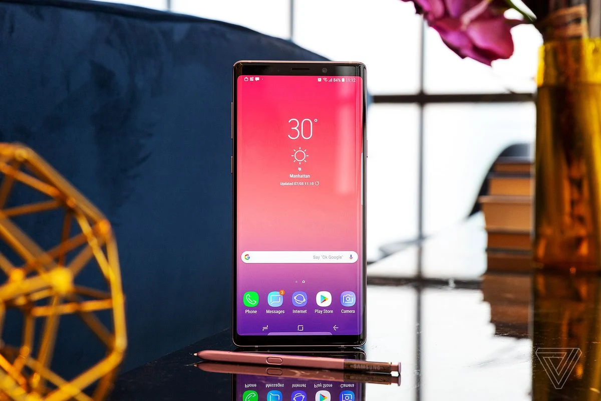 الهاتف Galaxy Note 9 يحصل على تحديث جديد يجلب معه عددًا من الإصلاحات